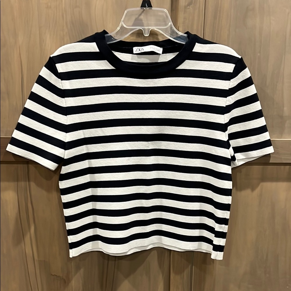 Zara Black and White Striped Women's Top
